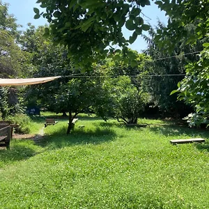 https://secret-garden-on-water.italymilanhotels.net